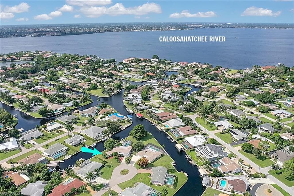 5970 Adele CT FORT MYERS, FL 33919