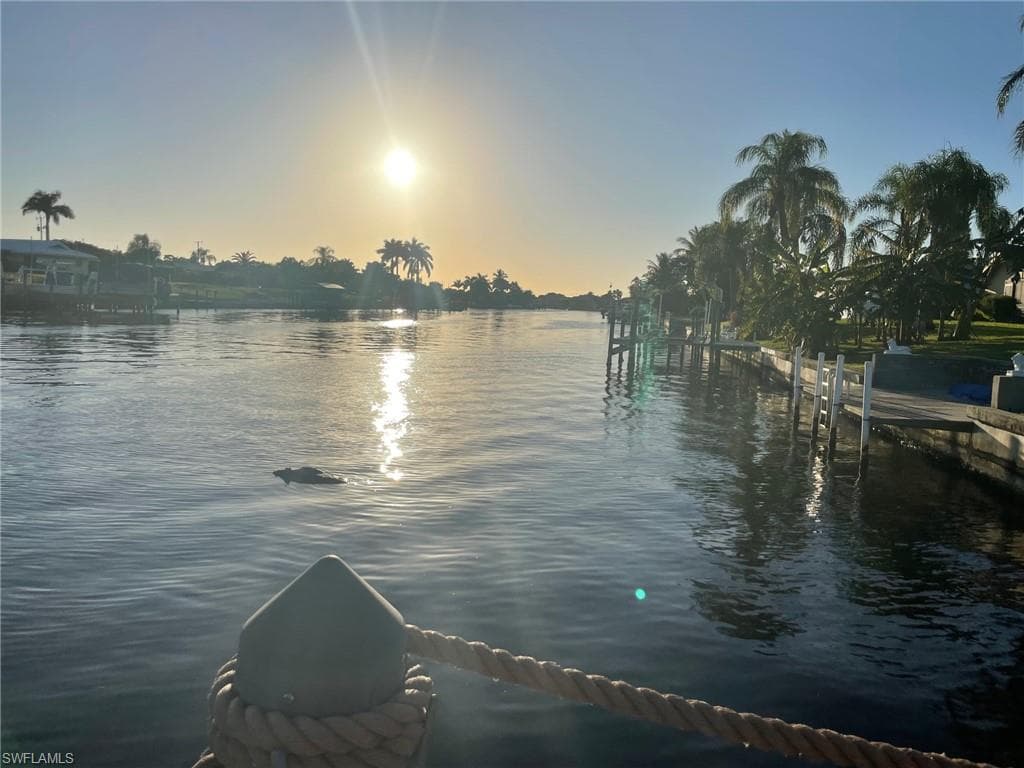 914 SE 43rd ST CAPE CORAL, FL 33904