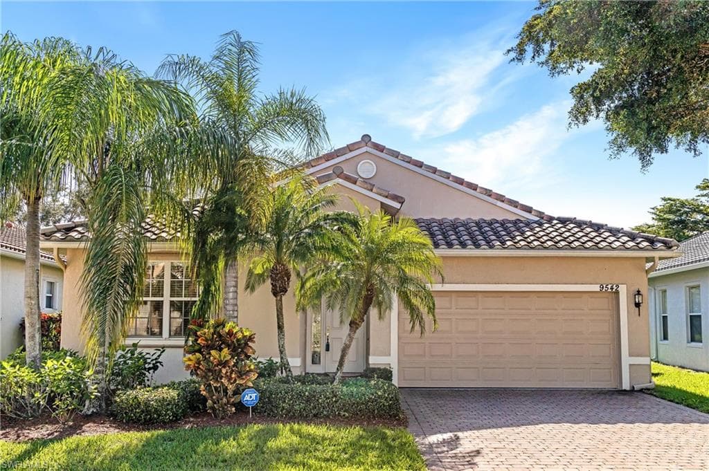 9542 Lismore LN ESTERO, FL 33928
