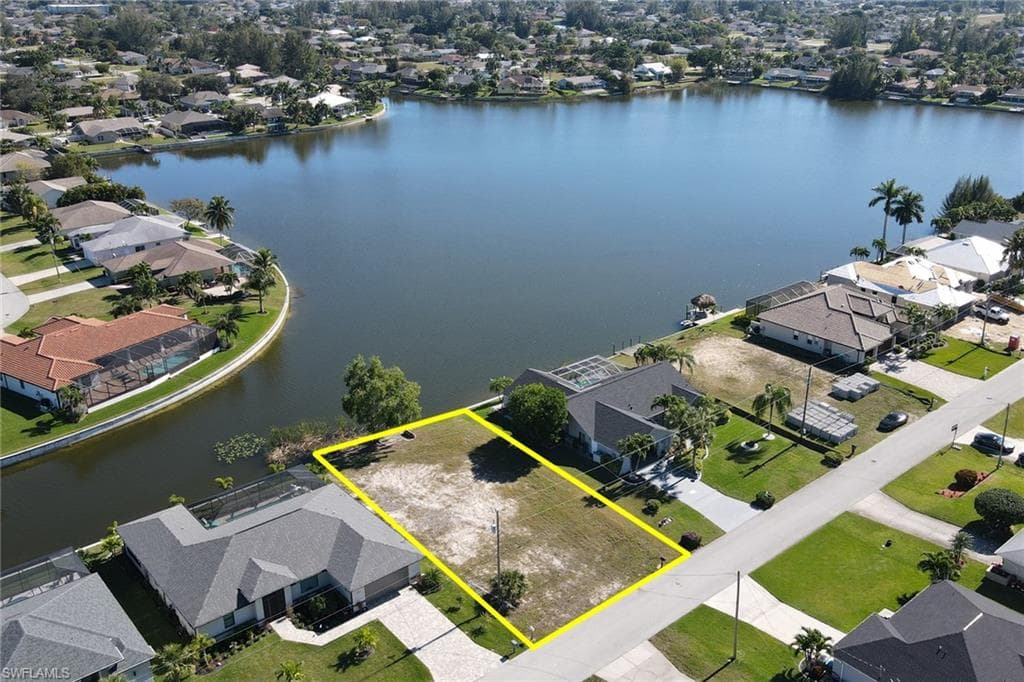 2523 SW 15th AVE CAPE CORAL, FL 33914