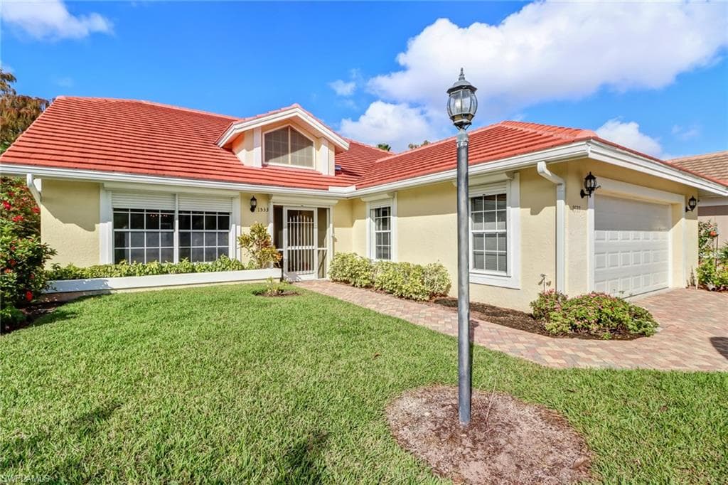 1533 Kenridge PL NAPLES, FL 34104