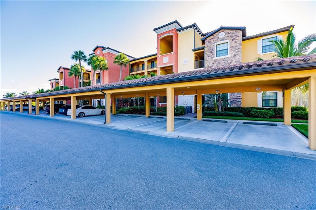 9820 Giaveno CIR 1416 NAPLES, FL 34113