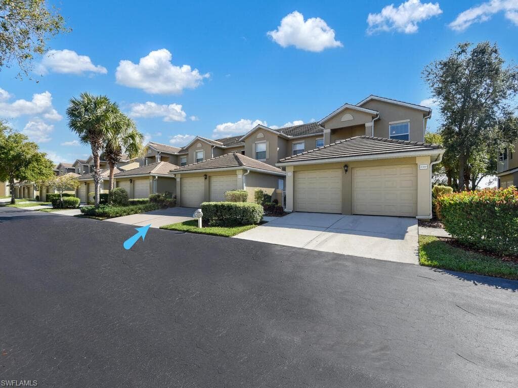 12080 Summergate CIR 103 FORT MYERS, FL 33913