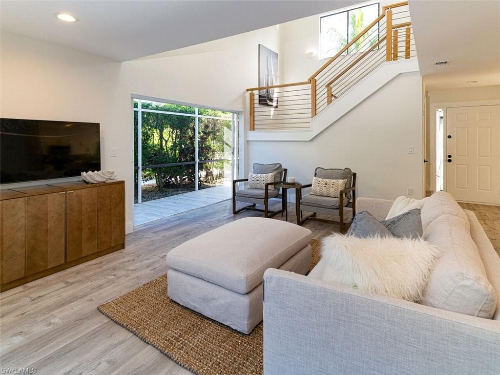 660 3rd ST S 1 NAPLES, FL 34102
