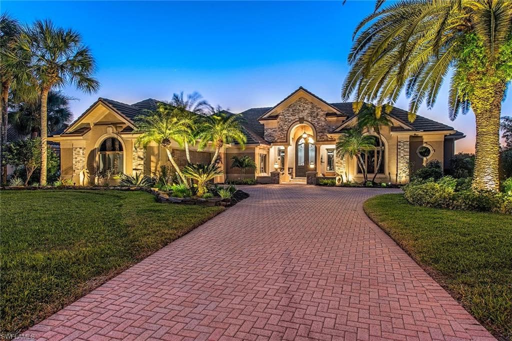 24340 Woodsage DR BONITA SPRINGS, FL 34134