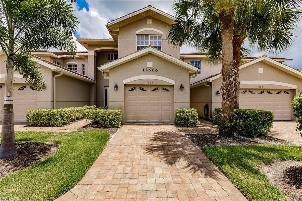12606 Fox Ridge DR 7102 BONITA SPRINGS, FL 34135