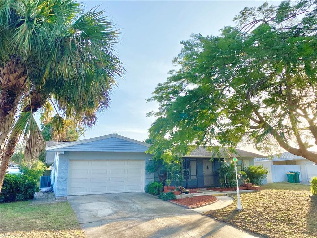 4250 22nd AVE SW NAPLES, FL 34116