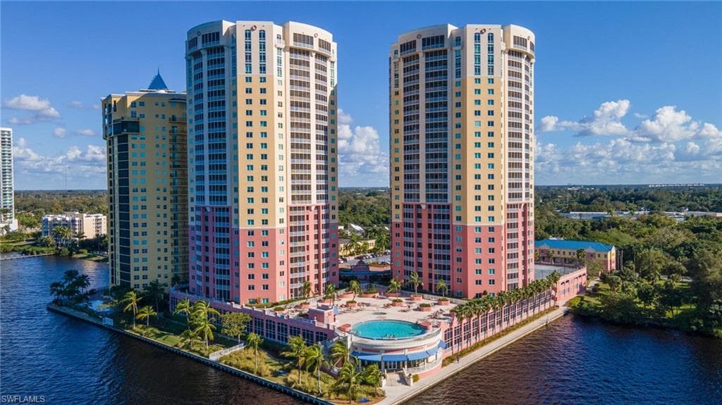 2745 1st ST 2206 FORT MYERS, FL 33916