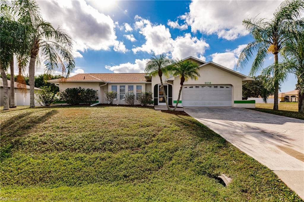 606 SE 19th ST CAPE CORAL, FL 33990