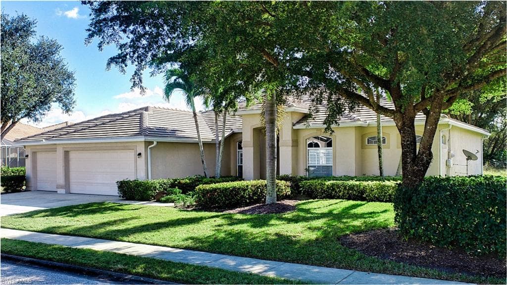 2239 Oxford Ridge CIR LEHIGH ACRES, FL 33973