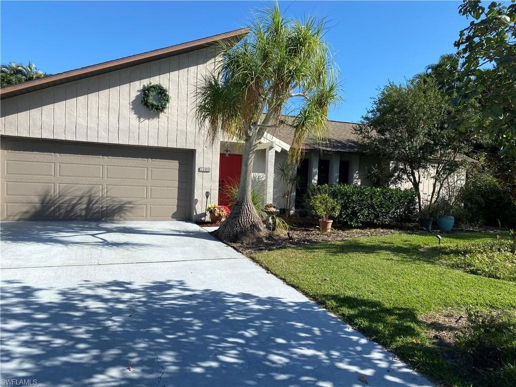 14904 Bonaire CIR FORT MYERS, FL 33908