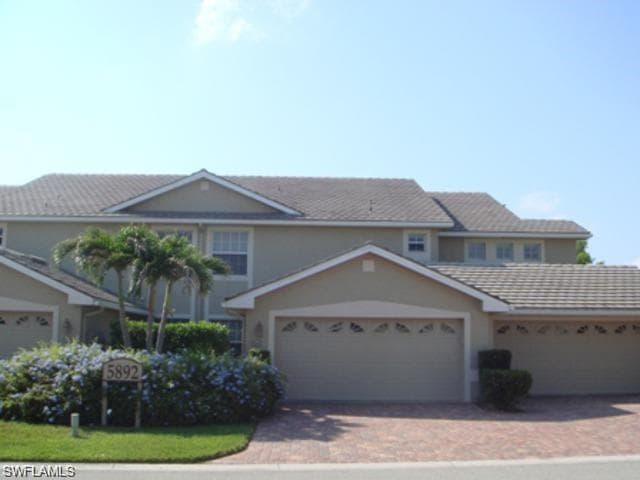 5892 Three Iron DR 1502 NAPLES, FL 34110