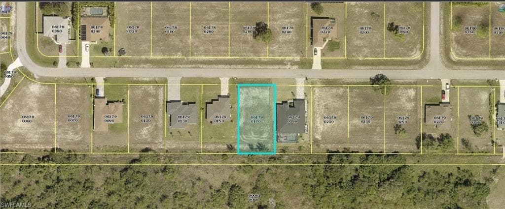 2918 NW 25th ST CAPE CORAL, FL 33993