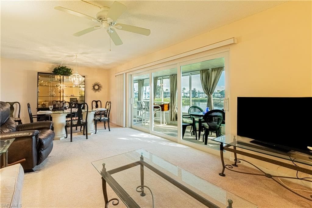 217 Palm DR 217-1 NAPLES, FL 34112