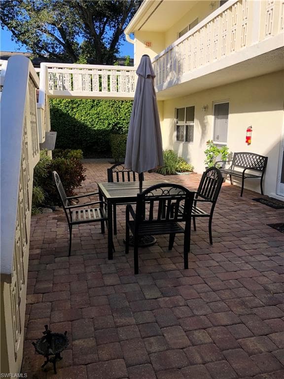 780 10th AVE S 6 NAPLES, FL 34102