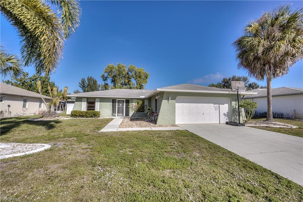 407 22nd ST CAPE CORAL, FL 33990