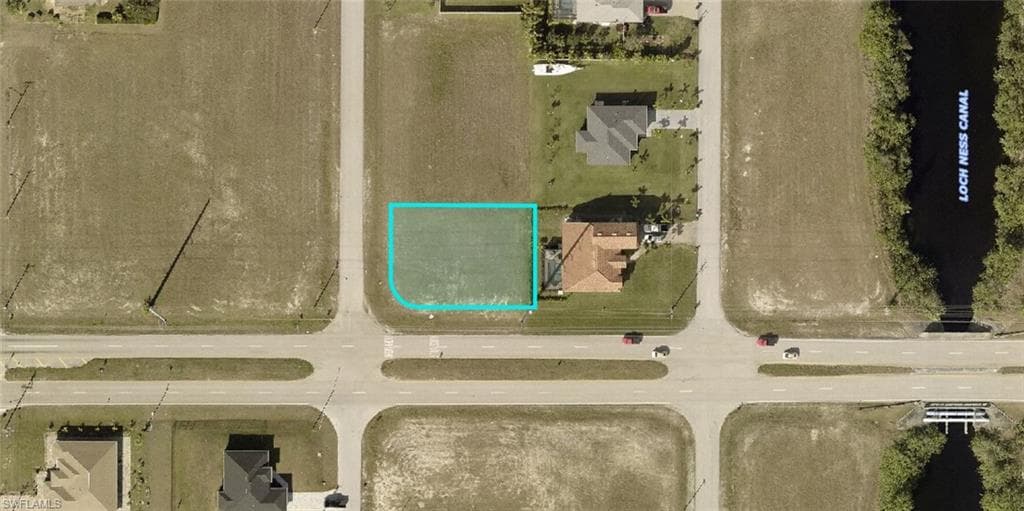 2401 NW 7th PL CAPE CORAL, FL 33993