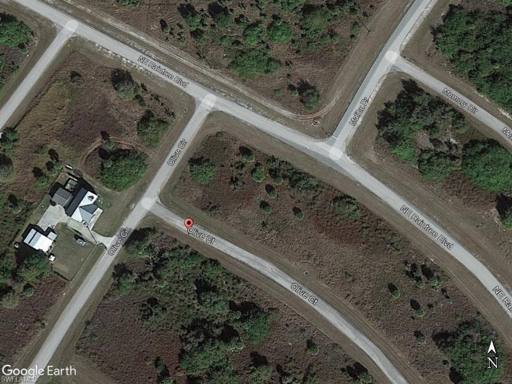 8005 Olive CIR LABELLE, FL 33935
