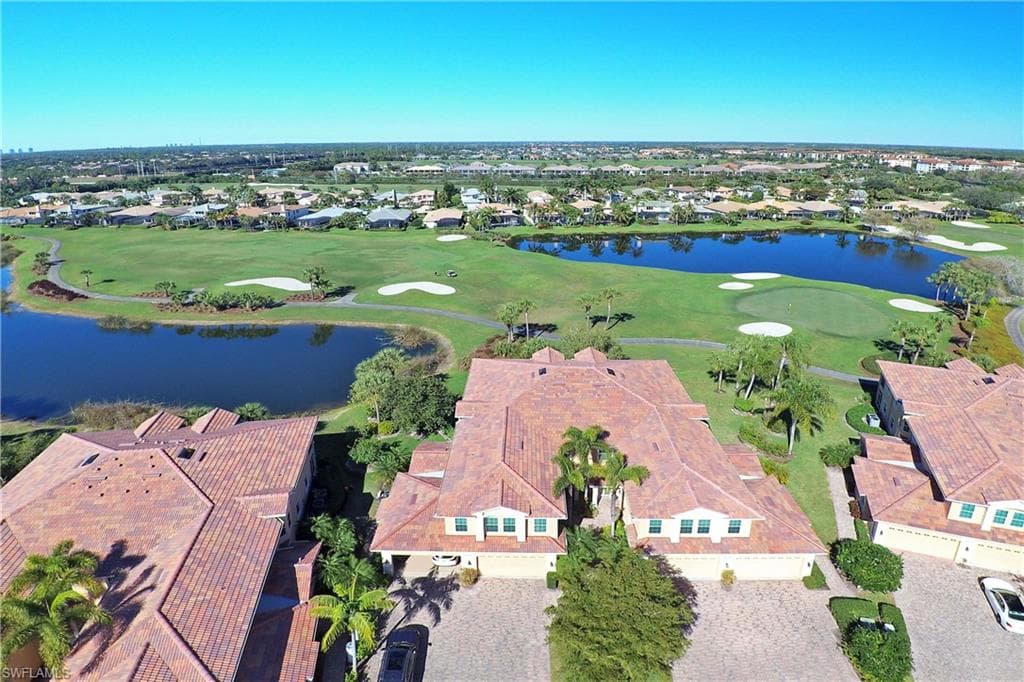 6031 Trophy DR . (1st floor)-#202 NAPLES, FL 34110