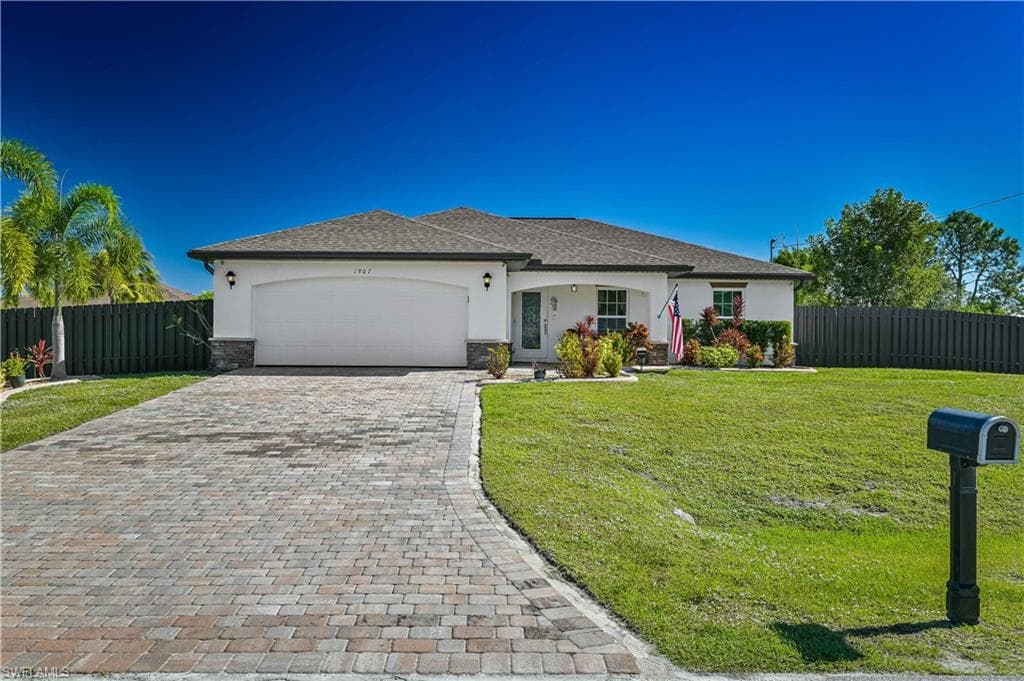 1907 20th PL CAPE CORAL, FL 33993