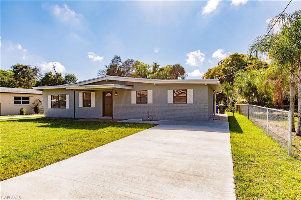 4122 Woodside AVE FORT MYERS, FL 33916
