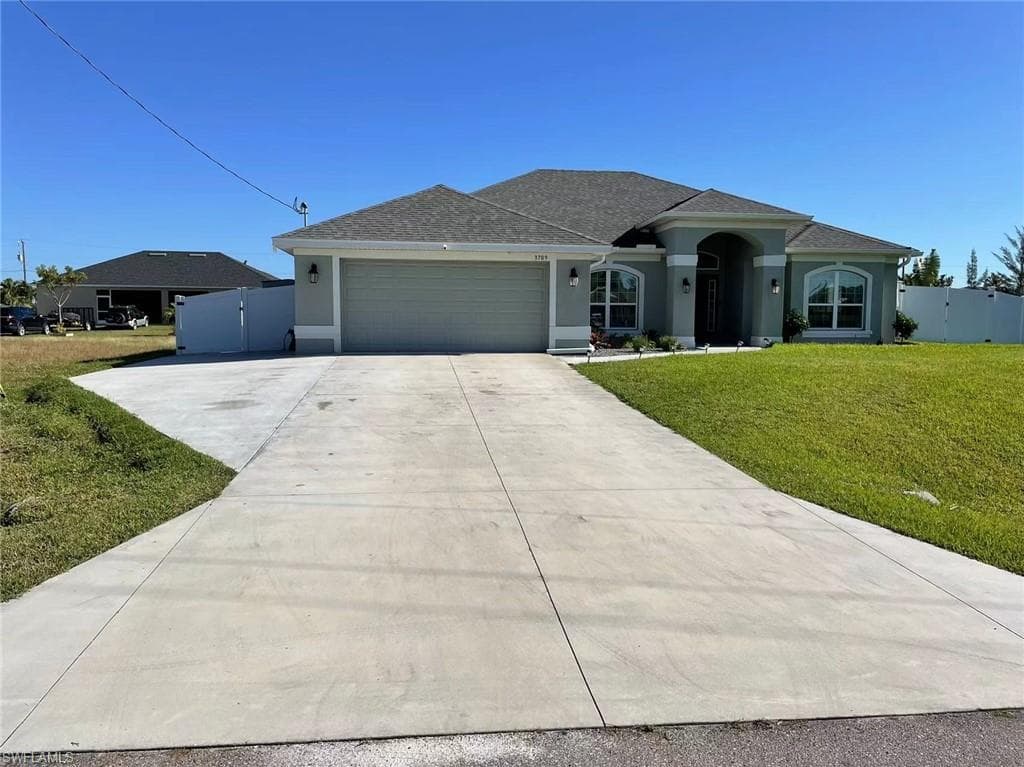 3709 NE 12th AVE CAPE CORAL, FL 33909