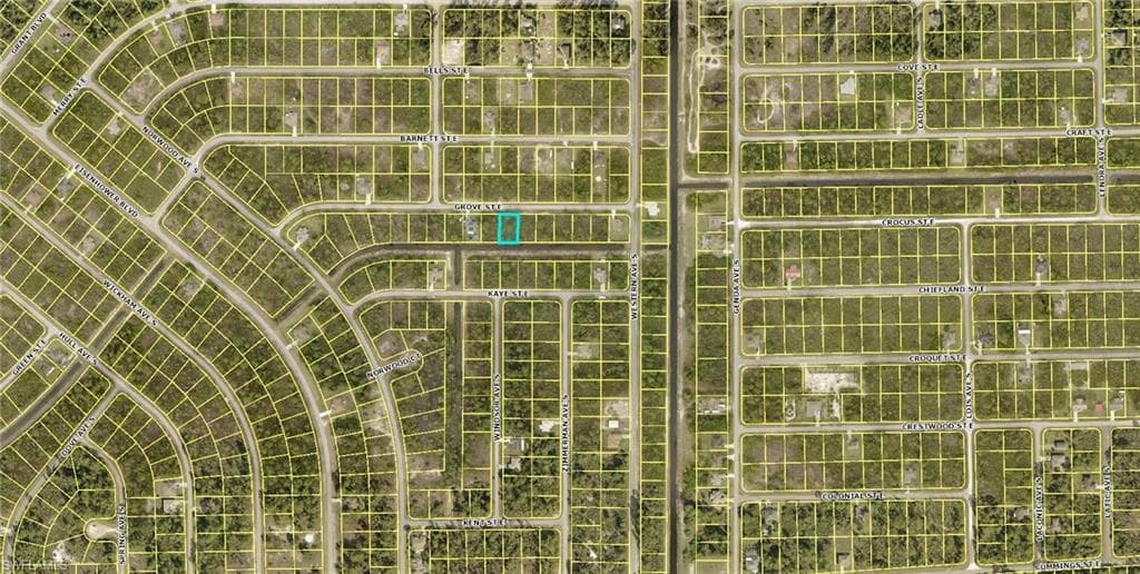 1068 Grove ST E LEHIGH ACRES, FL 33974