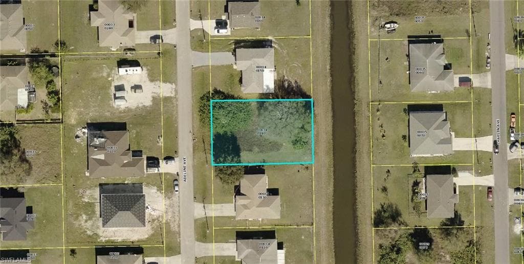 1018 Adeline AVE LEHIGH ACRES, FL 33971