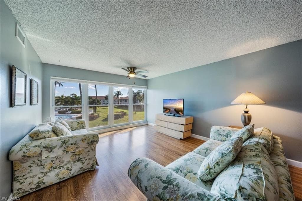 168 PALM DR 3042(Unit #2) NAPLES, FL 34112