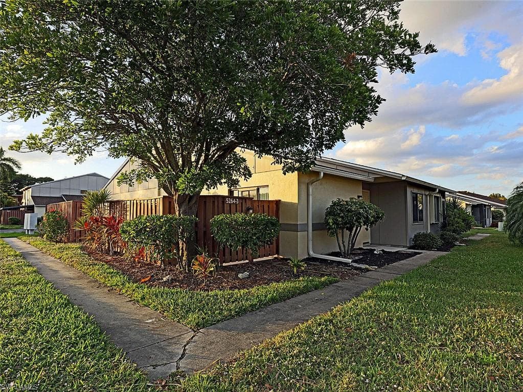 5264 Cedarbend DR 3 FORT MYERS, FL 33919