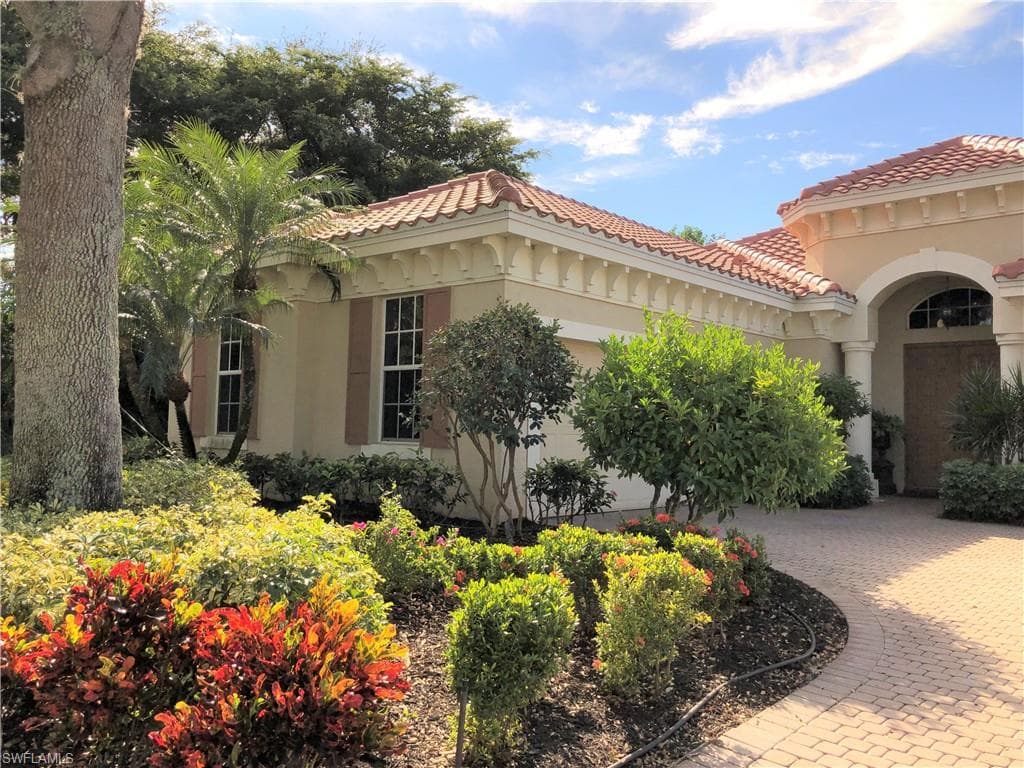 10217 Ginger Pointe CT ESTERO, FL 34135