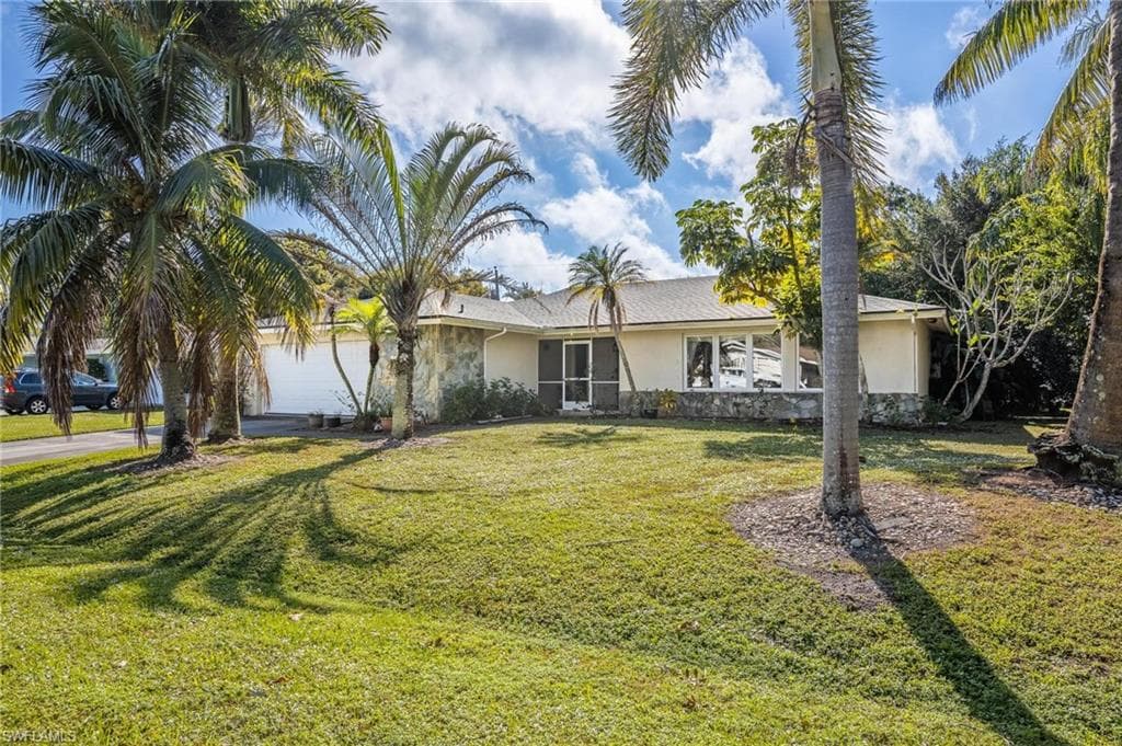 1010 Sumica DR FORT MYERS, FL 33919