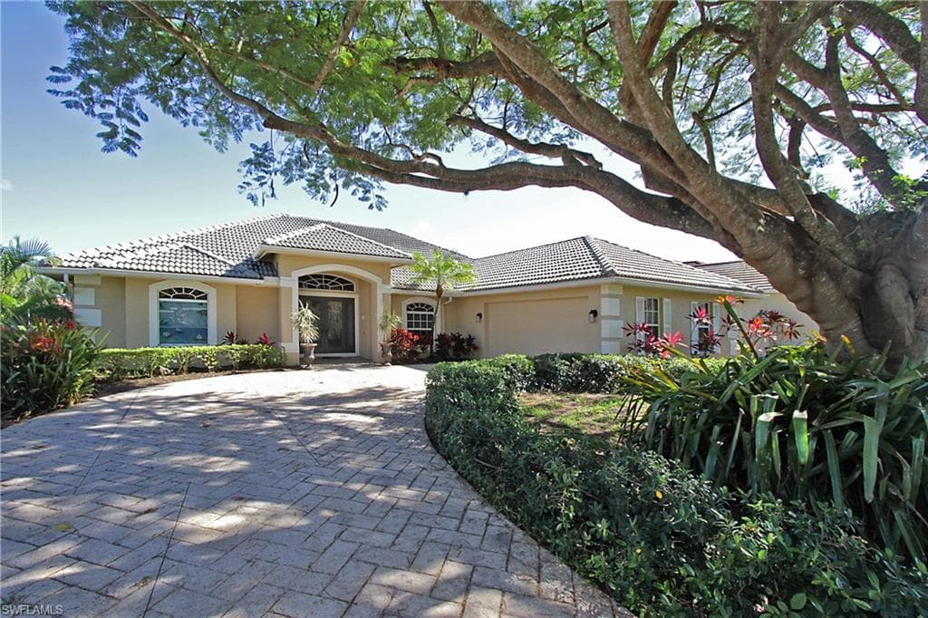 28399 Del Lago WAY