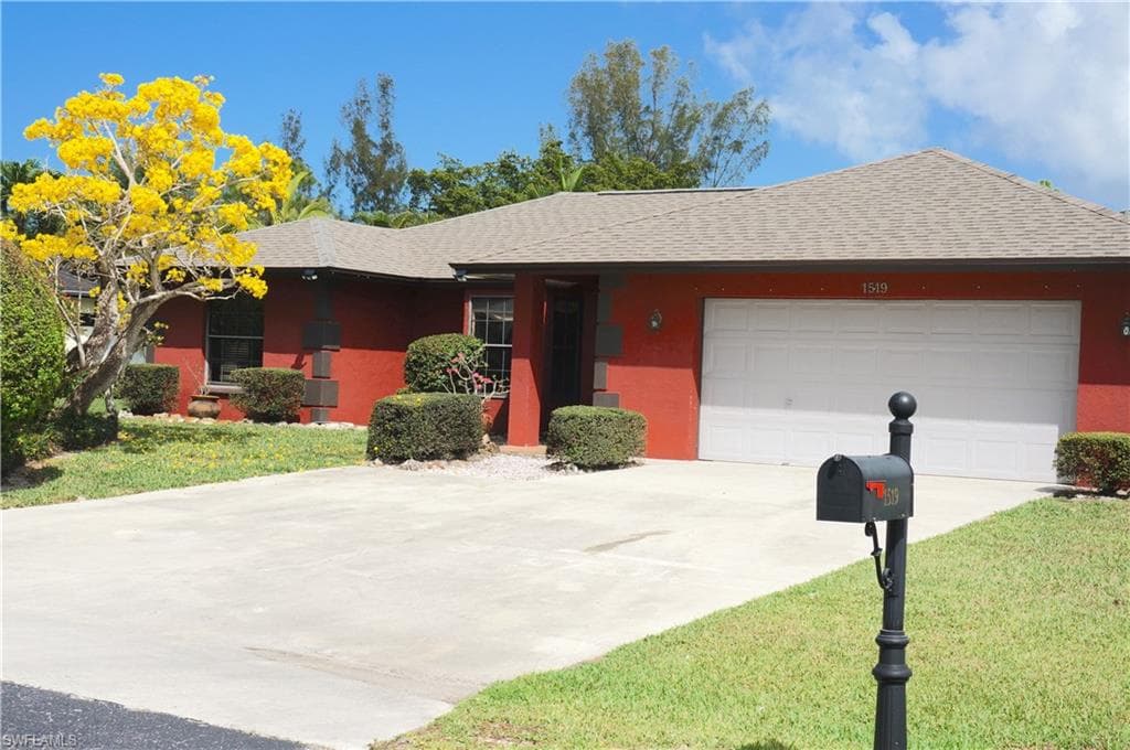 1519 Ivygate LN NAPLES, FL 34105