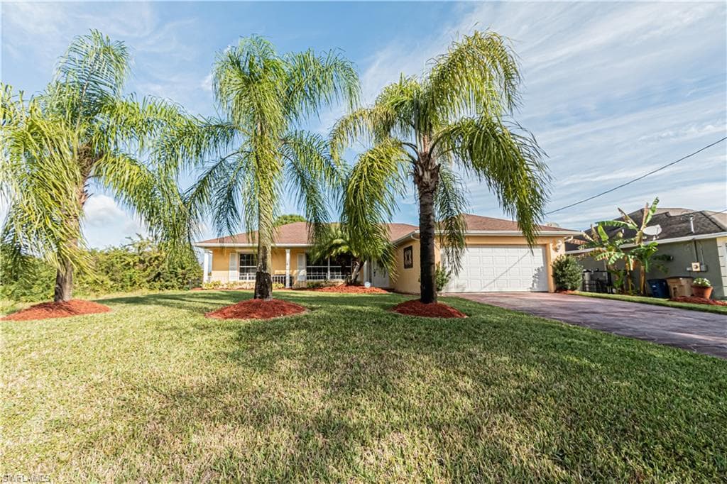 3710 19th ST SW LEHIGH ACRES, FL 33976