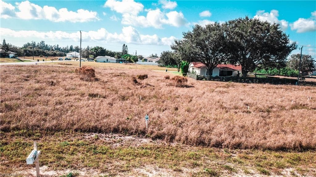 606 NW 3rd PL CAPE CORAL, FL 33993