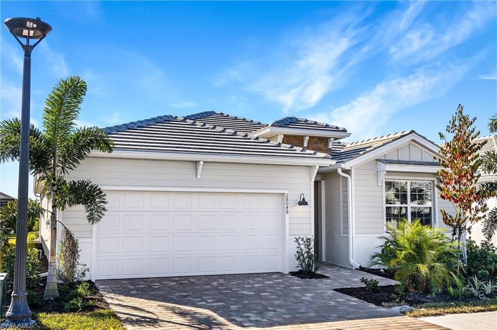 28048 Seasons Tide AVE BONITA SPRINGS, FL 34135