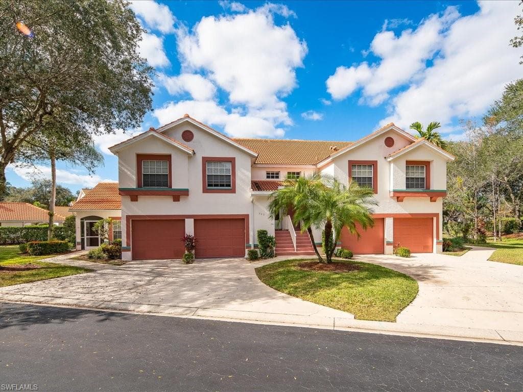500 Windsor SQ 5-201 NAPLES, FL 34104