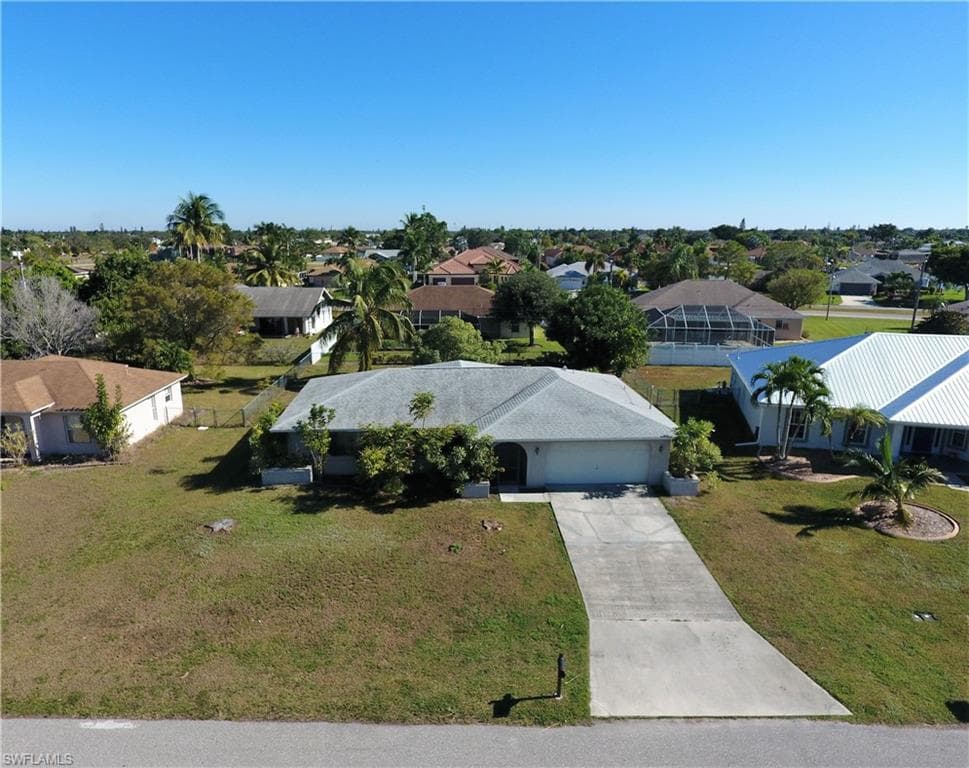 2707 SE 4th AVE CAPE CORAL, FL 33904