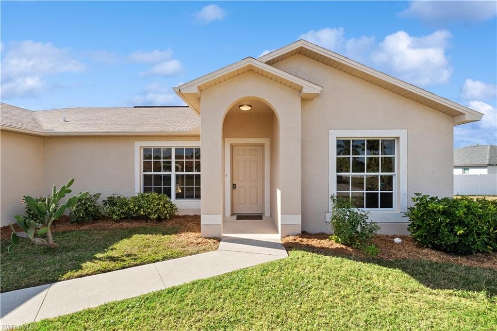 2908 SW 16th PL CAPE CORAL, FL 33914