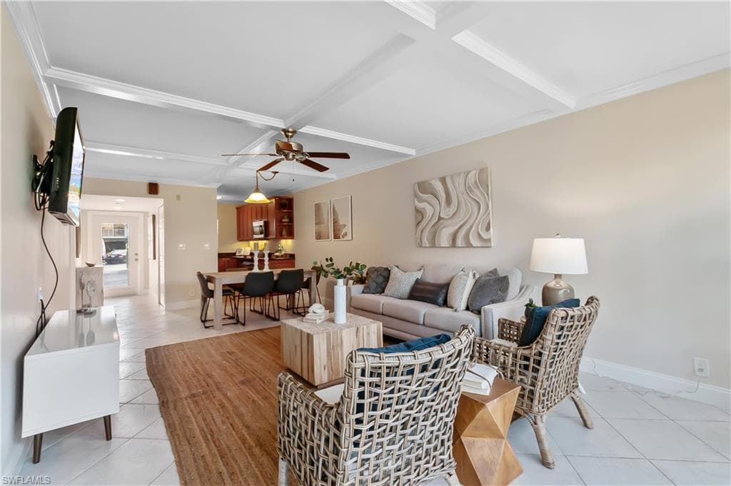 676 Broad AVE S J676 NAPLES, FL 34102