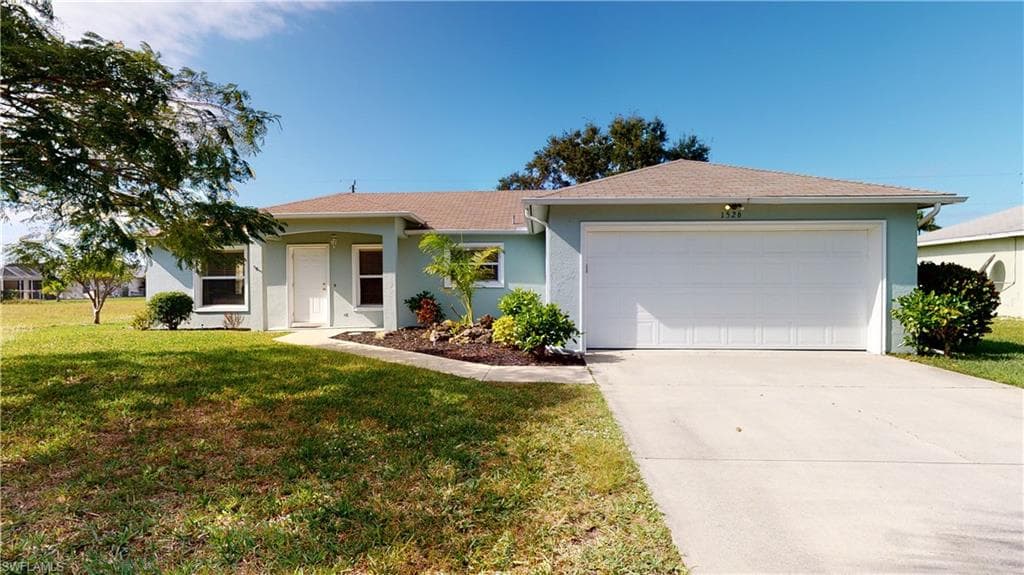 1526 SE 8th PL CAPE CORAL, FL 33990