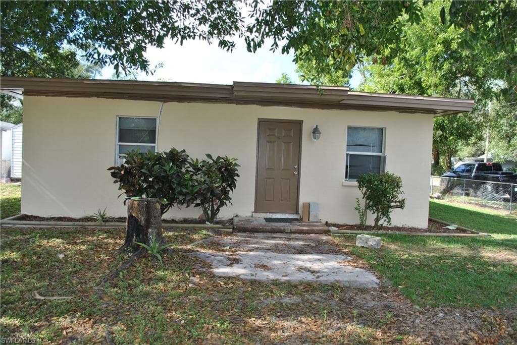 5220 Staley RD FORT MYERS, FL 33905