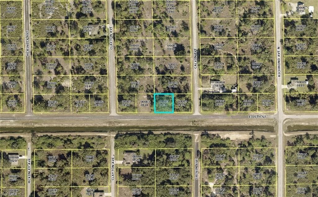 205 E 16th ST LEHIGH ACRES, FL 33972