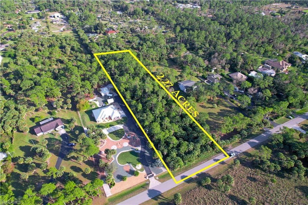 1260 29th ST SW NAPLES, FL 34117
