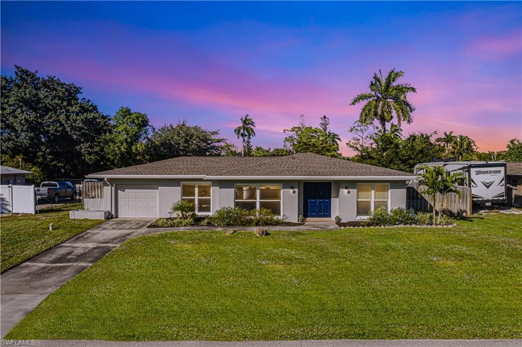 2407 La Salle AVE FORT MYERS, FL 33907