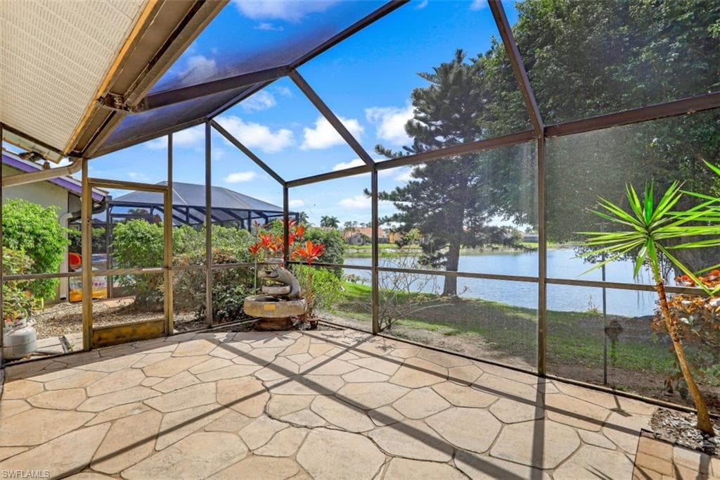 158 Saint James WAY NAPLES, FL 34104