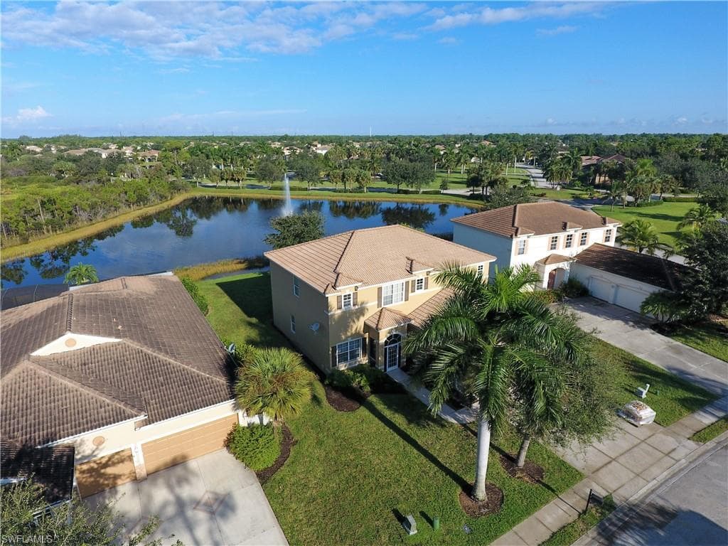 2524 Sawgrass Lake CT CAPE CORAL, FL 33909