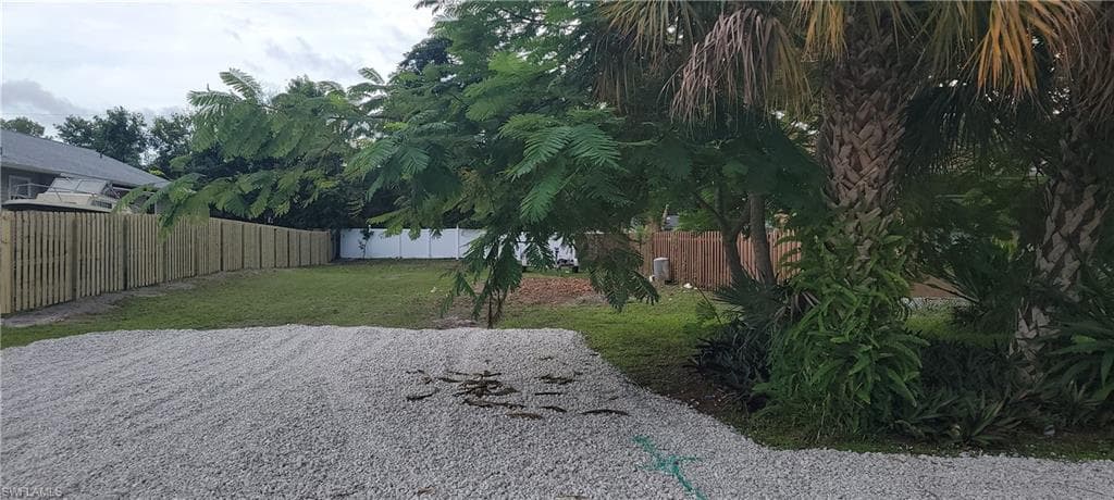 3032 Areca AVE NAPLES, FL 34112