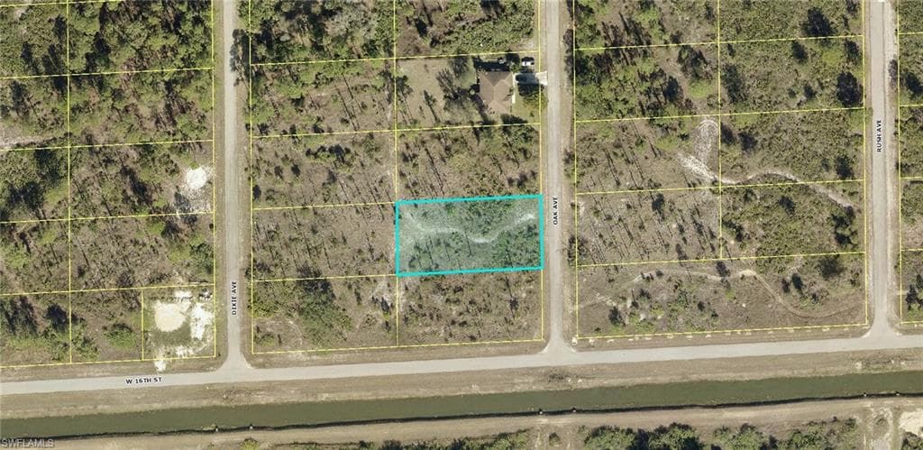 1603 Oak AVE LEHIGH ACRES, FL 33972